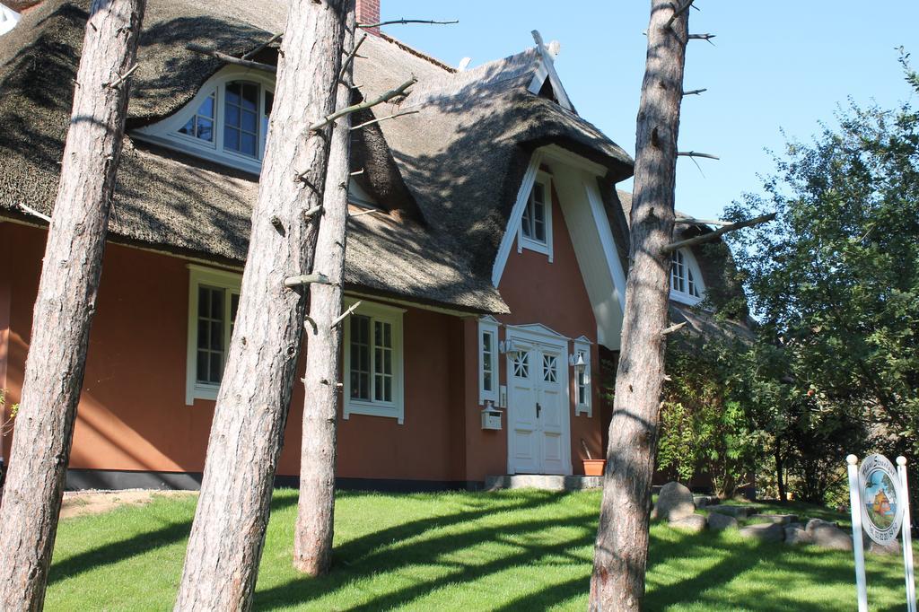 Haus Strandgut Ahrenshoop Bagian luar foto