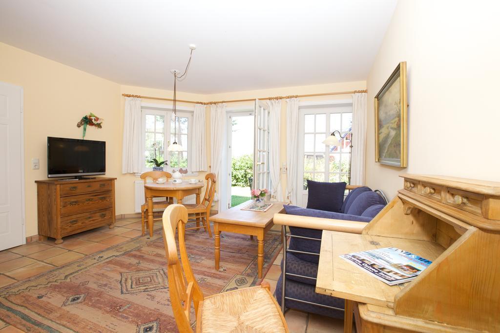 Haus Strandgut Ahrenshoop Bagian luar foto