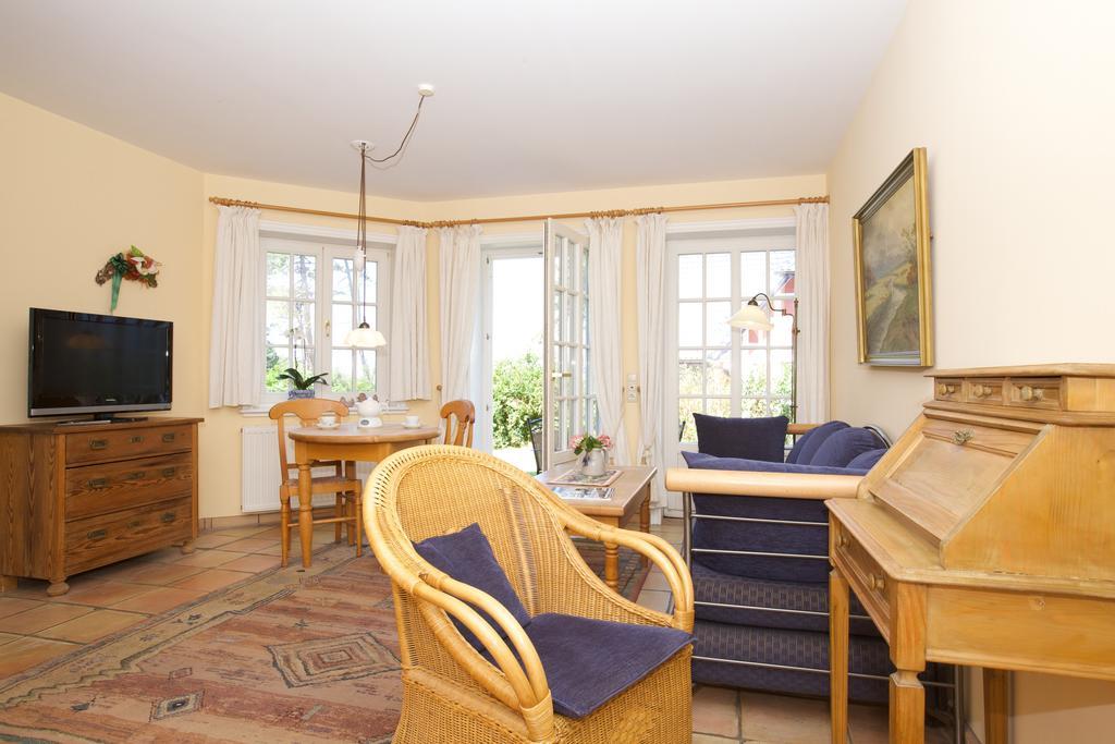 Haus Strandgut Ahrenshoop Bagian luar foto