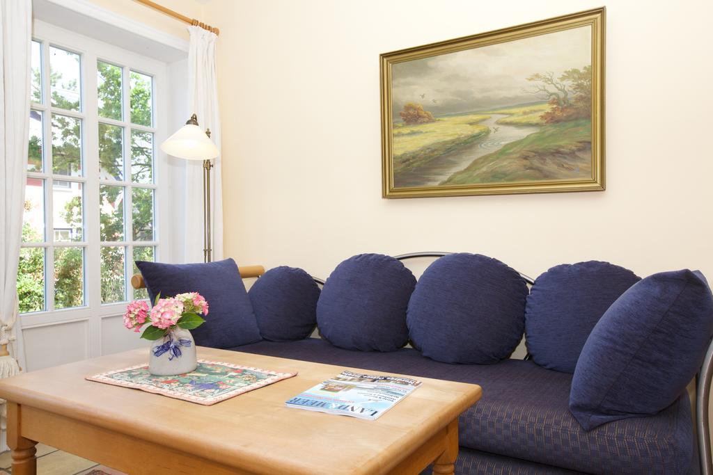 Haus Strandgut Ahrenshoop Bagian luar foto